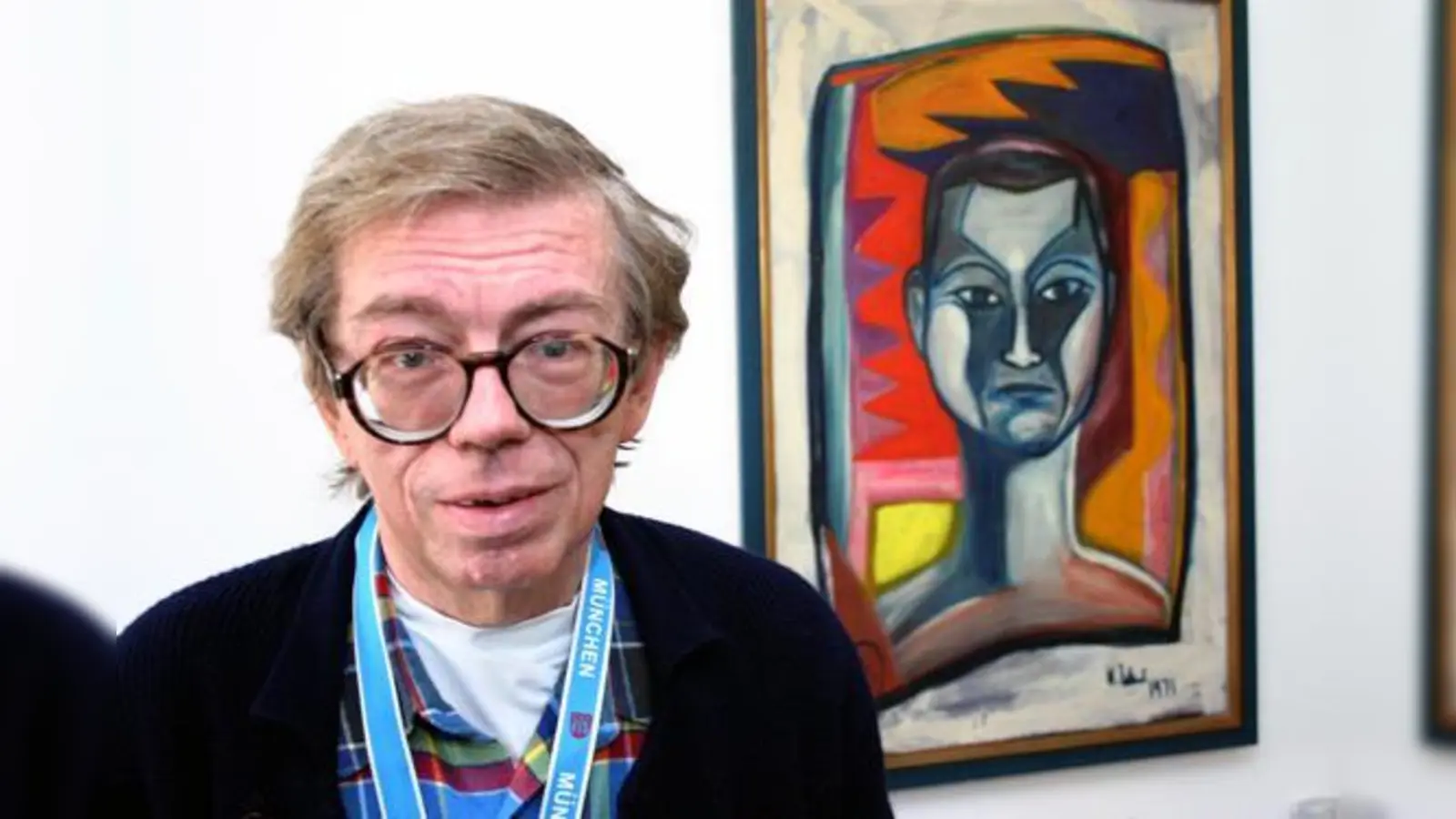 Das Wohnprojekt der AIDS-Hilfe war für Bob (67) ein Rettungsanker. Nach dem Tod seines Lebensgefährten war er auf sich allein gestellt. Die WG ist für ihn eine echte Alternative. Sein Zimmer ziert das Portrait seines verstorbenen Lebensgefährten.   (F.: K.)