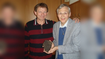 Experten in Sachen Meteoriten: Pavel Spurny (links) und Dieter Heinlein. (Foto: VA)