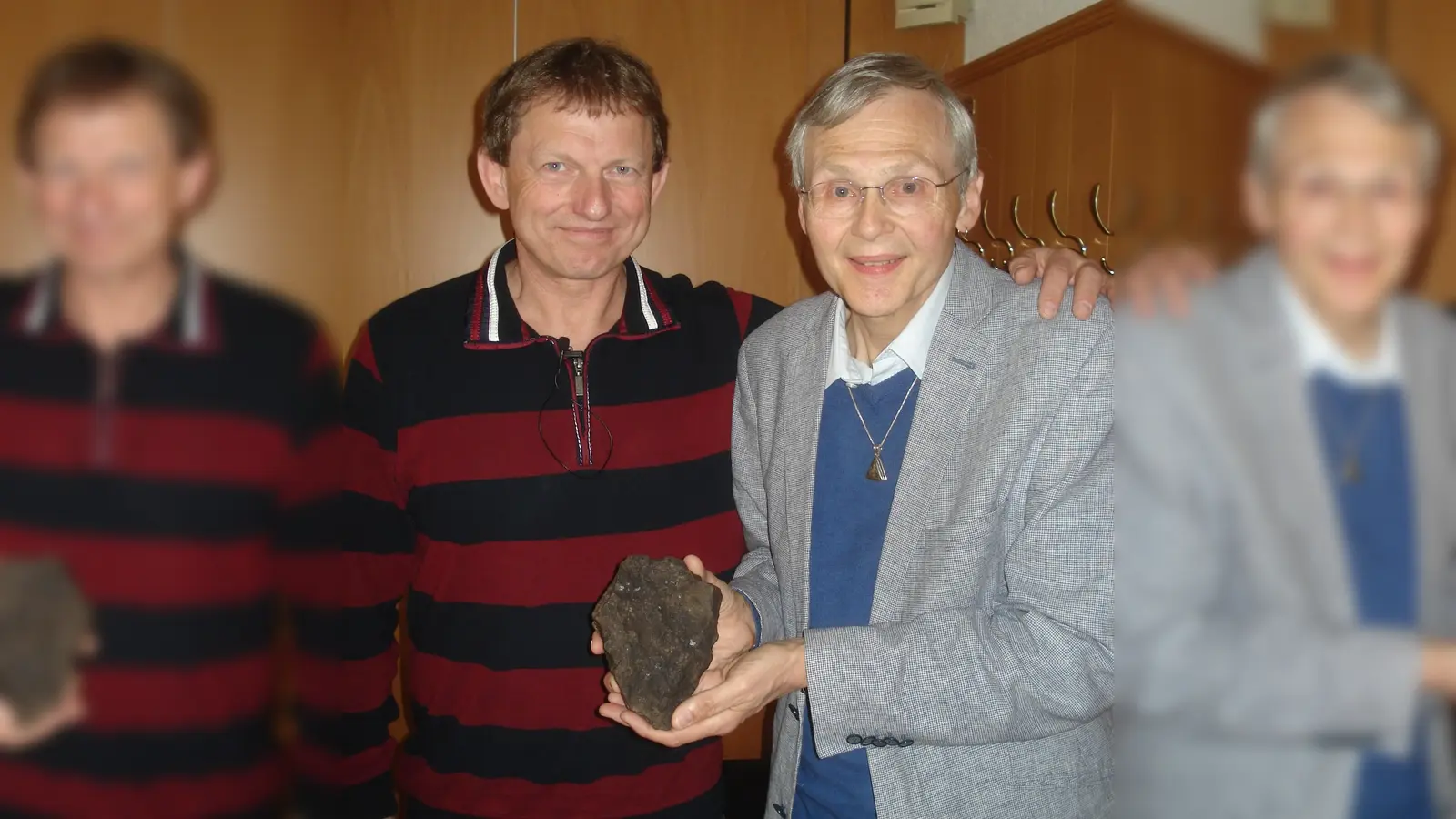 Experten in Sachen Meteoriten: Pavel Spurny (links) und Dieter Heinlein. (Foto: VA)