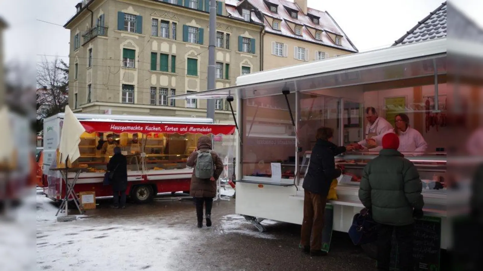 CSU-Stadtrat Max Straßer beantragt, dass der Laimer Wochenmarkt an den Standort Riegerhof-/ Valpichlerstraße verlegt wird, falls das städtische Grundstück an der Agnes-Bernauer-Straße für einen Schulerweiterungsbau genutzt werden muss. (Foto: kö)