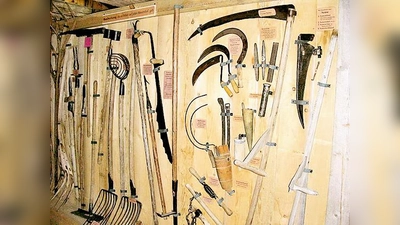Bäuerliches Handwerkzeug aus alter Zeit sind neben vielen anderen Exponaten im neuen Ausstellungsbereich des Heimatmuseum zu sehen.   (Foto: Förderverein)