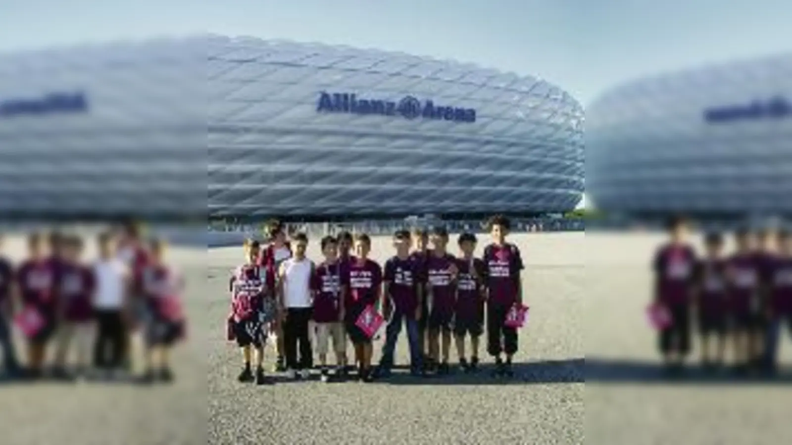 Kleine Meister vorm großen Meister-Zuhause: Die E2-Jugend des TSV Milbertshofen gewann beim Nord- Rundschau-Gewinnspiel eine Arena-Kids-Tour.  (Foto: TSV)