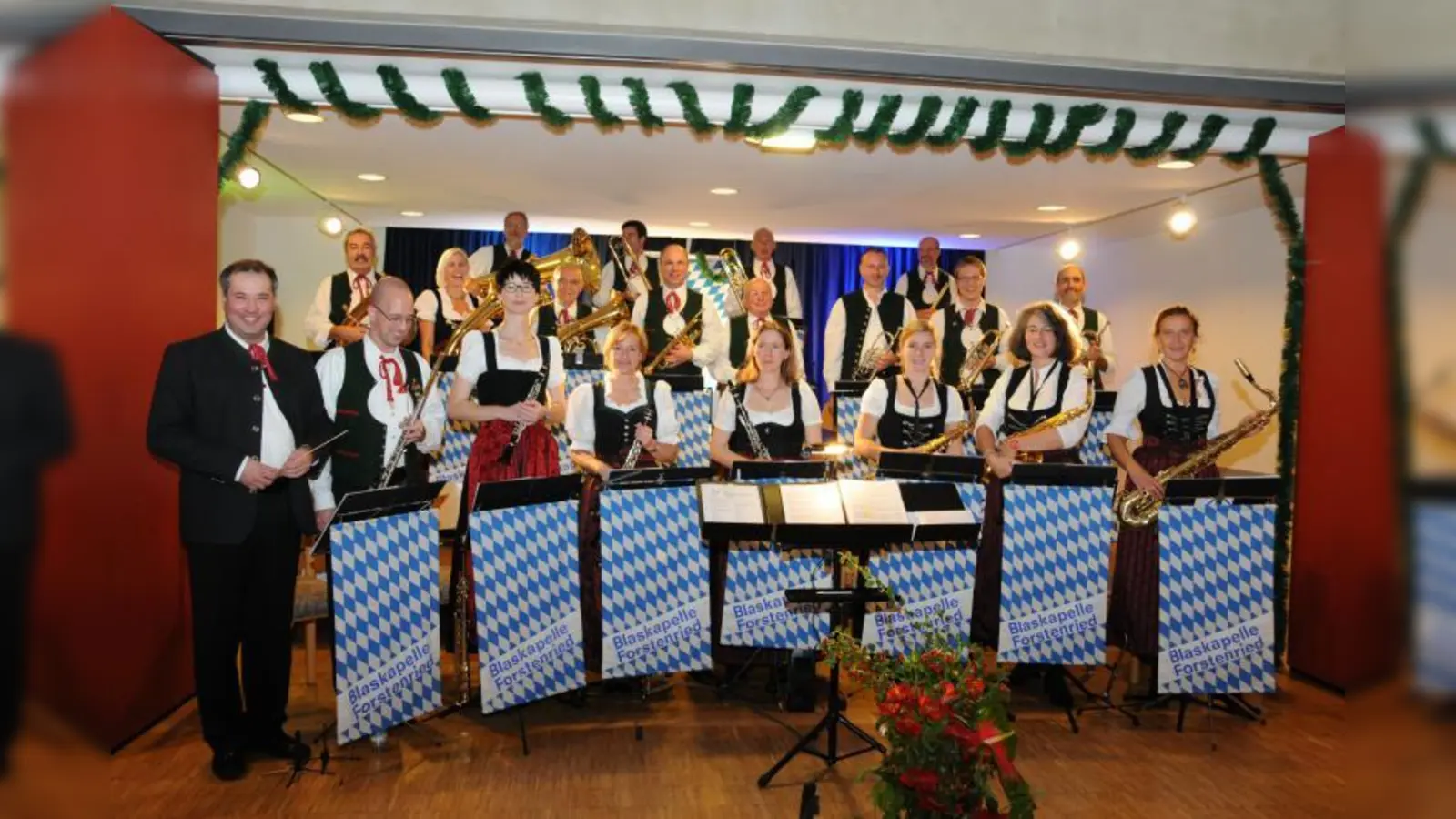 Die Blaskapelle Forstenried spielt am Dienstag, 9. Dezember, um 16.30 Uhr auf dem Harras. (Foto: Kap)