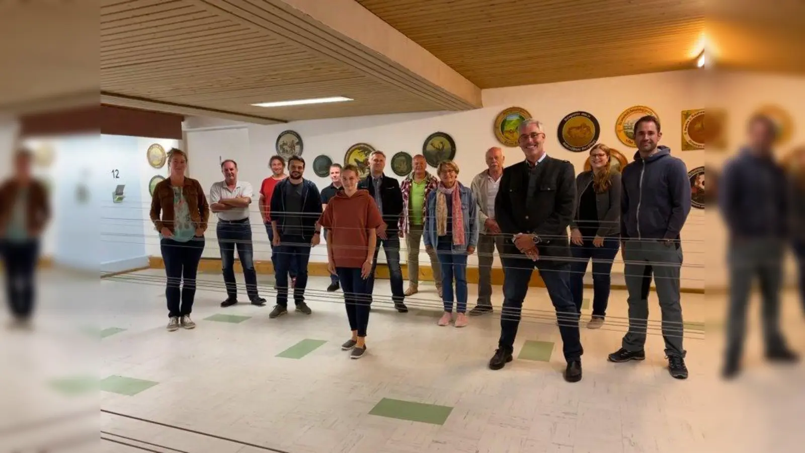 Die neue Vorstandschaft bei der Schützengesellschaft Tell Erling-Andechs e.V.: Die bestehende Vorstandschaft zeigte sich solide und viele Personen der letzten Vorstandschaftsperiode besetzten wieder die verschiedenen Vorstandschaftsämter. (Foto: SG Tell)