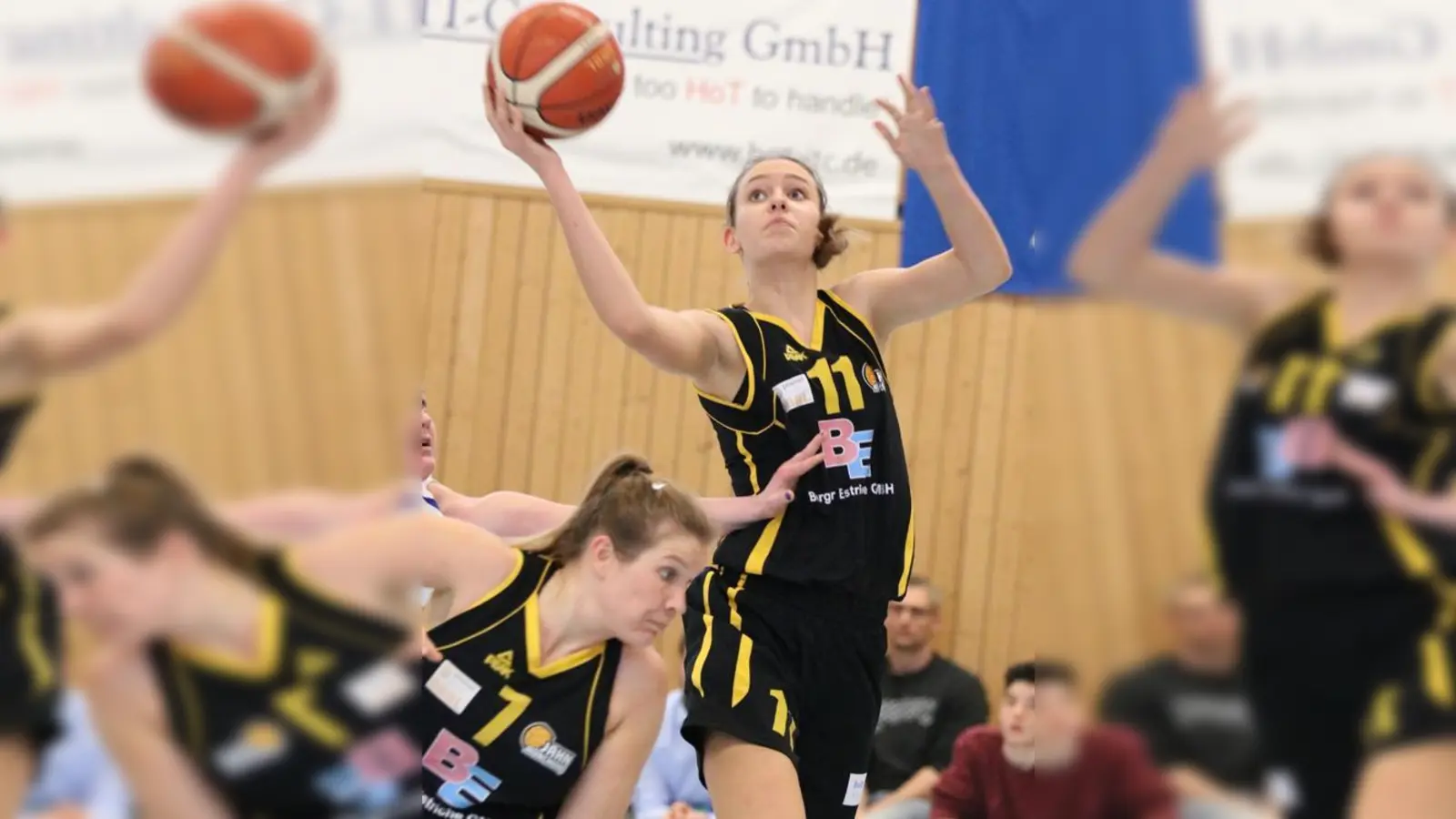 Nationalspielerin Emily Bessoir will mit den Jahn-Mädels den deutschen Meistertitel holen.    (Foto: Wolfgang Eberle)