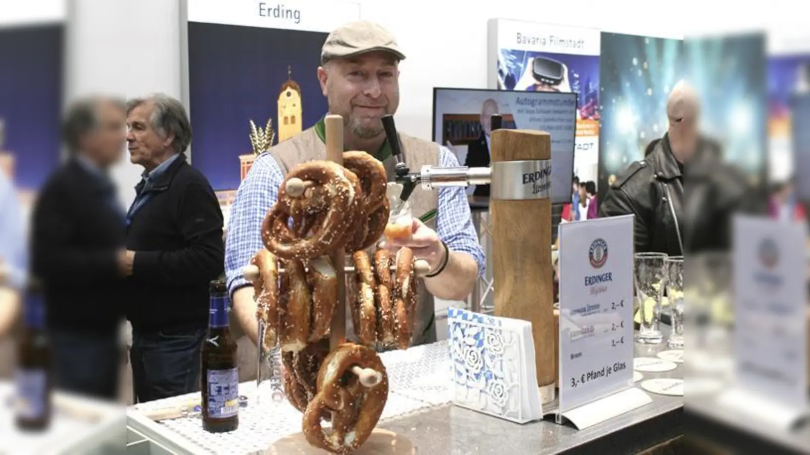 Erding macht Werbung und dreht kräftig auf, auch am Zapfhahn. 18 Messen und Kongresse sollen heuer besucht werden, um wieder mehr Gäste anzuziehen.	 (Foto: kw)