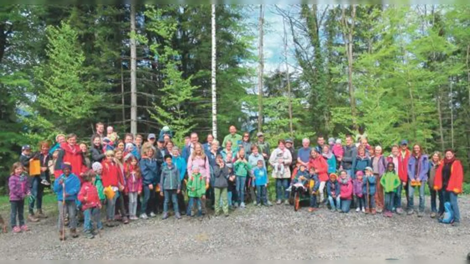 Die Adoptivfamilien sind auf die Doagl-Alm in den bayerischen Voralpen gewandert. 	 (Foto: LRA Ebersberg)