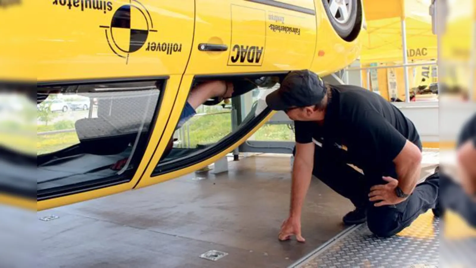 Der ADAC Rettungssimulator zeigt, welche Kräfte bei einem Verkehrsunfall wirken.	 (Foto: ADAC Südbayern)