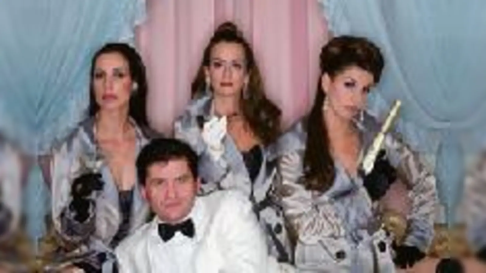 Retten sie die Welt? Die »String of Pearls« wollen es versuchen. (Foto: VA)