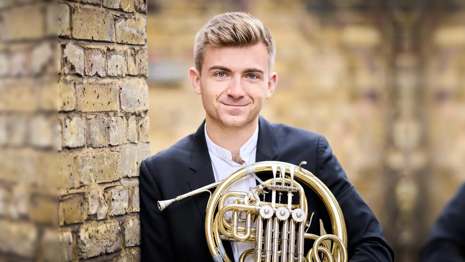 Der Hornist Ben Goldscheider, die Geigerin Mayumi Kanagawa und Giuseppe Guarrera werden kontrastreiche Kammermusik zum Besten geben. (Foto: Kaupo)