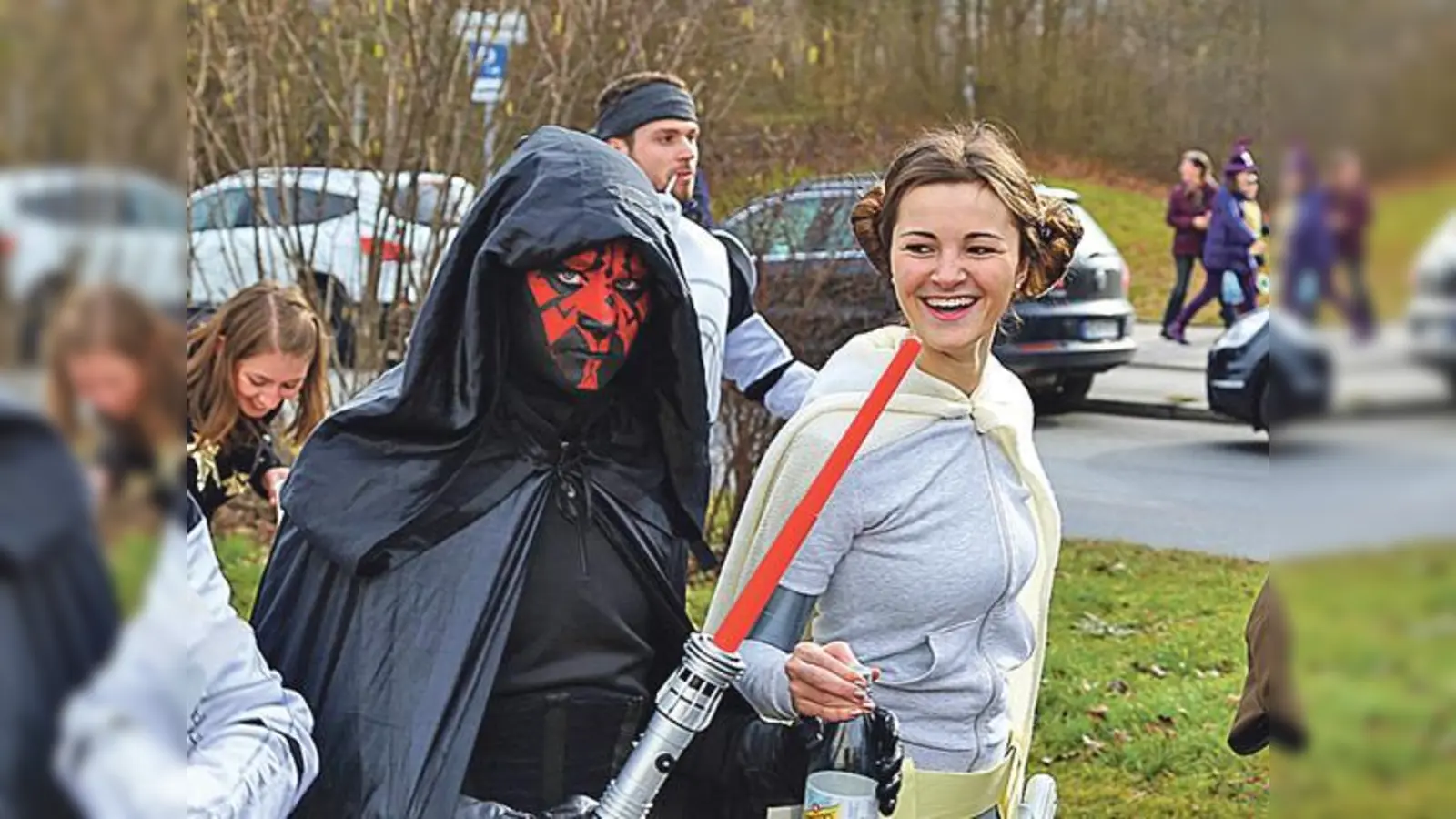 Höhepunkt des närrischen Treibens im 13. Stadtbezirk: Der traditionelle »Gaudiwurm«-Faschingsumzug startet auch dieses Jahr wieder am 11. Februar um 13 Uhr am Maibaum in Johanneskirchen. 		 (Foto: ahi/Archiv)