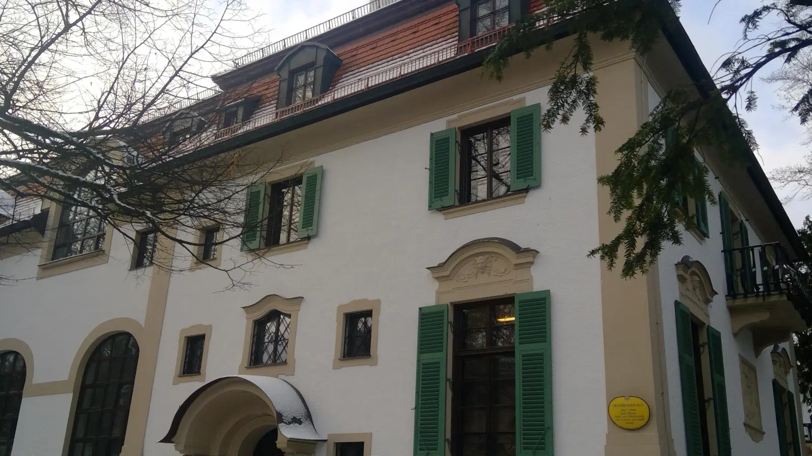 Die Monacensia im Hildebrandhaus lädt für den 19. Juli zum Sommerfest ein. (Archivbild: bas)