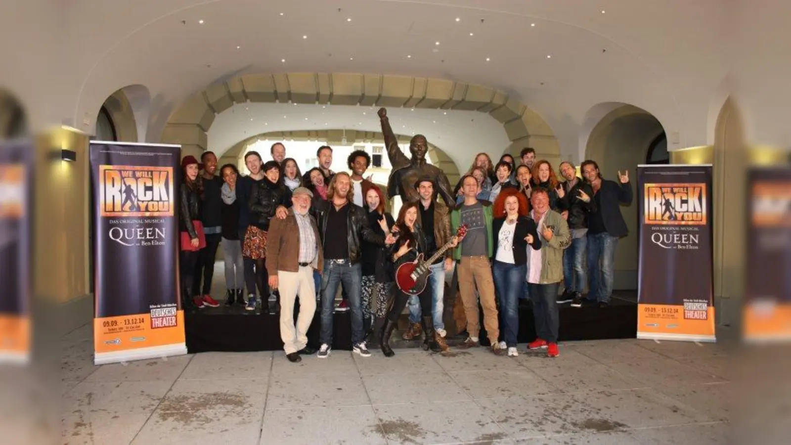 Der komplette Queen-Cast ist da. Nun können die finalen Proben starten. (Foto: pi)