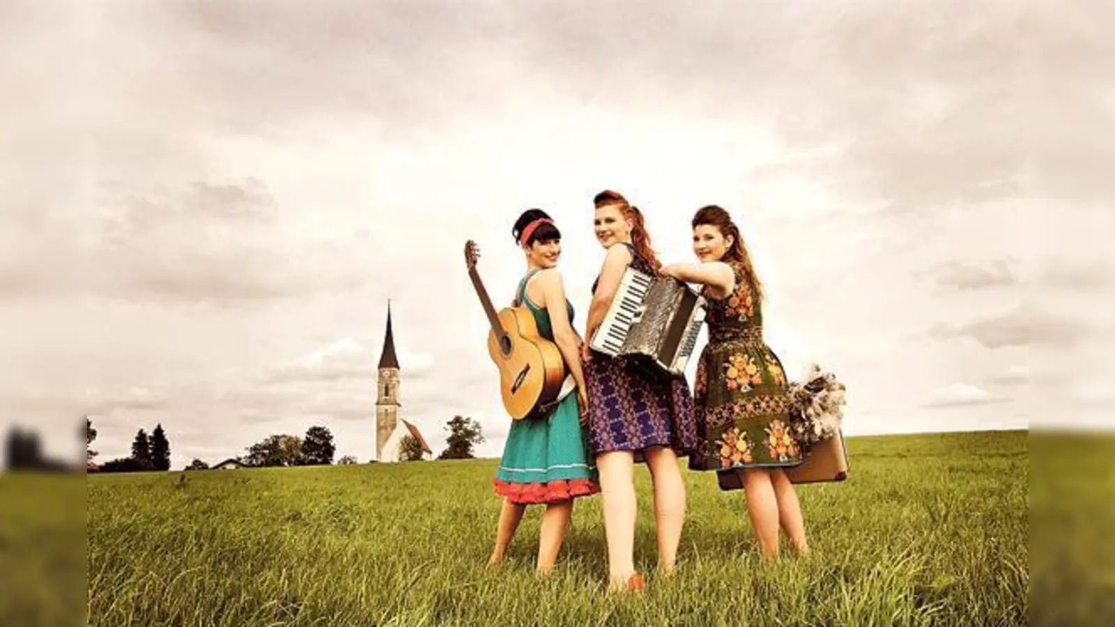 Das Trio »Grampfhennangschnoder« ist »auf Stümpertour« und gibt sein Debüt im Landkreis Ebersberg.	 (Foto: VA)