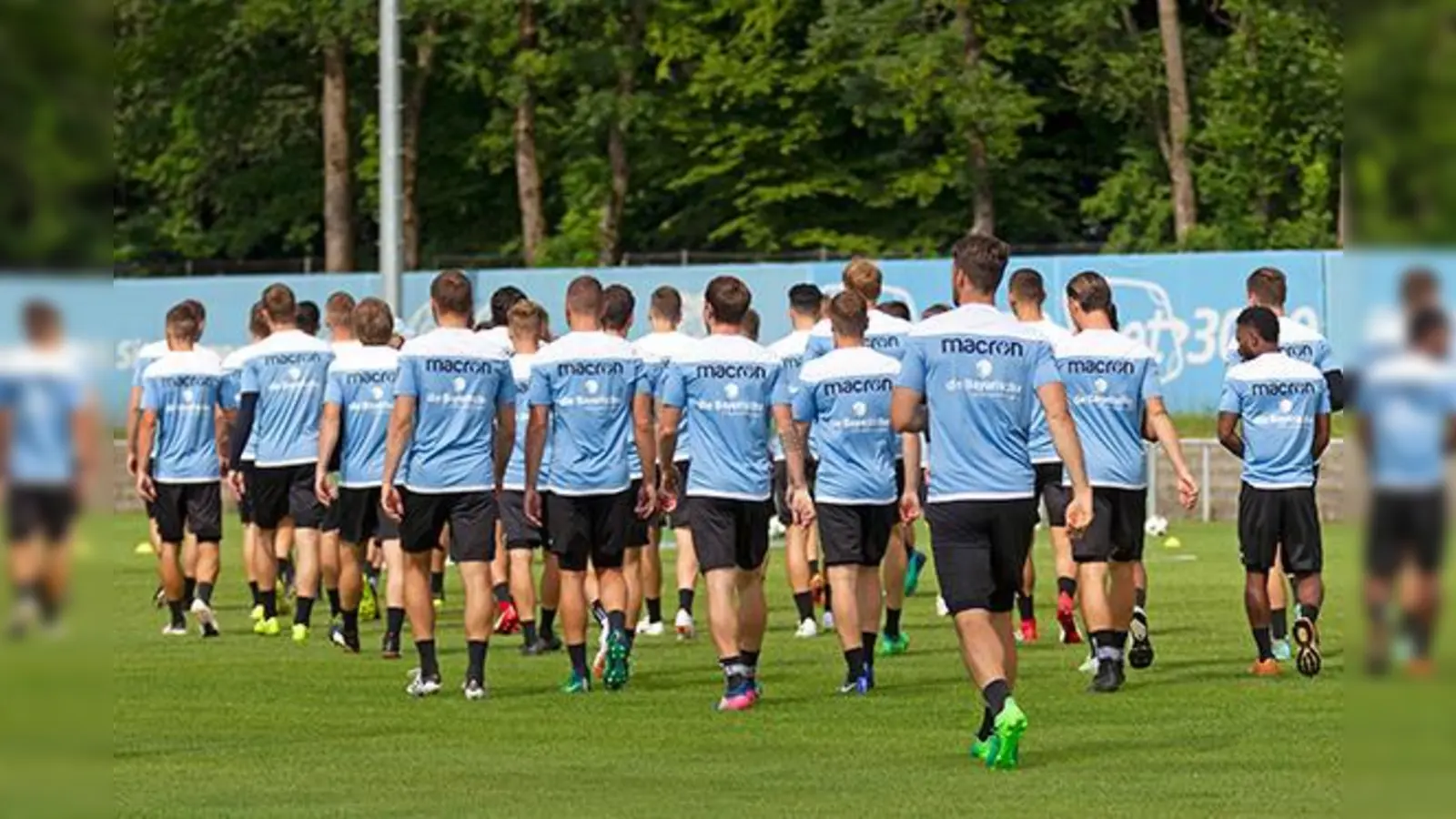 Vor einem erneuten Umbruch: der Profikader des TSV 1860 München.  (Foto: Anne Wild)
