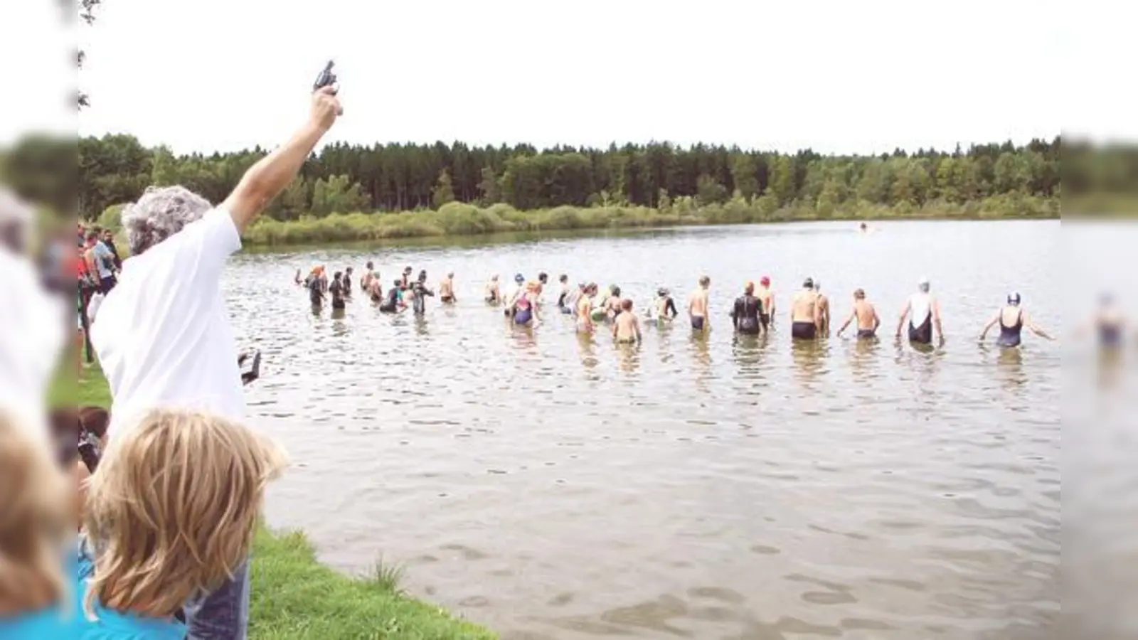 Das Wetter bescherte den Sportlern einen schönen Spätsommertag und Wassertemperaturen um 21 Grad.	 (Foto: BRK)