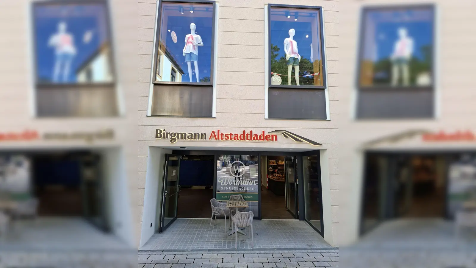 Elegant und einladend: der Eingangsbereich vom Birgmann Altstadtladen. (Foto: jj)