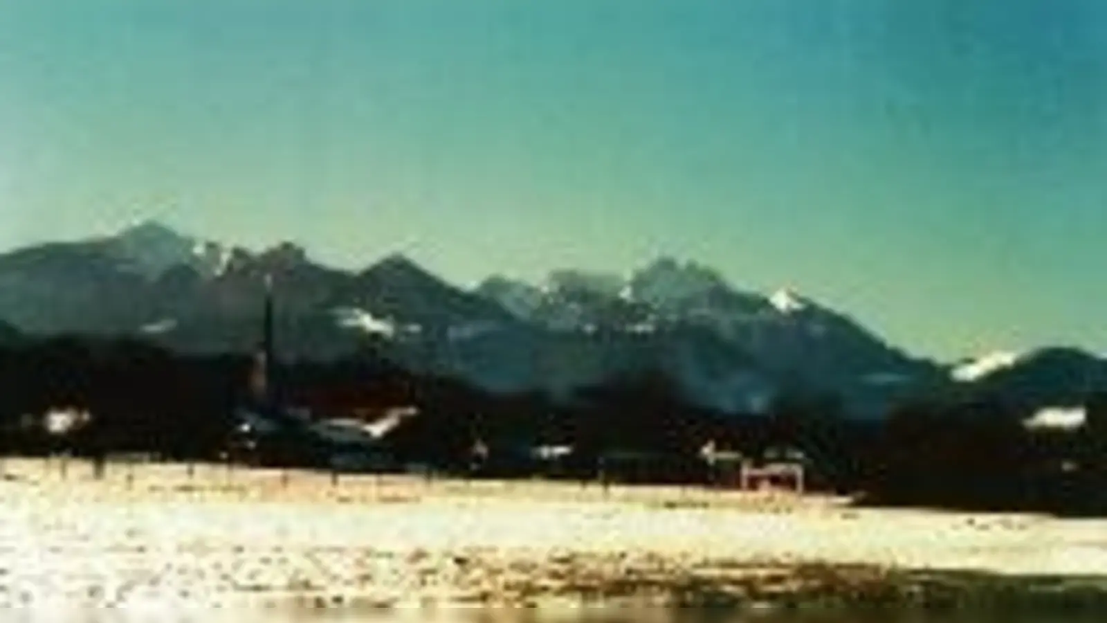 Fotografien wie diese und Texte ergänzen sich bei der Ausstellung »zug und  (radl«.Foto: Wiedemann)