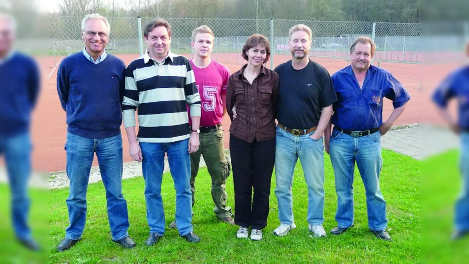 Wollen Tennis zum Familiensport machen: Die Abteilungsleitung Tennis des SV Lochhausen, bestehend aus (v.l.). Gerhard Michl (Stellv. AL), Hans Eckstein (AL), Max Leubner (Sportwart), Irmi Fess (Schriftführerin), Peter Fess (Kassier) und Egon Hereth (techn. Leiter). (Foto: pi)