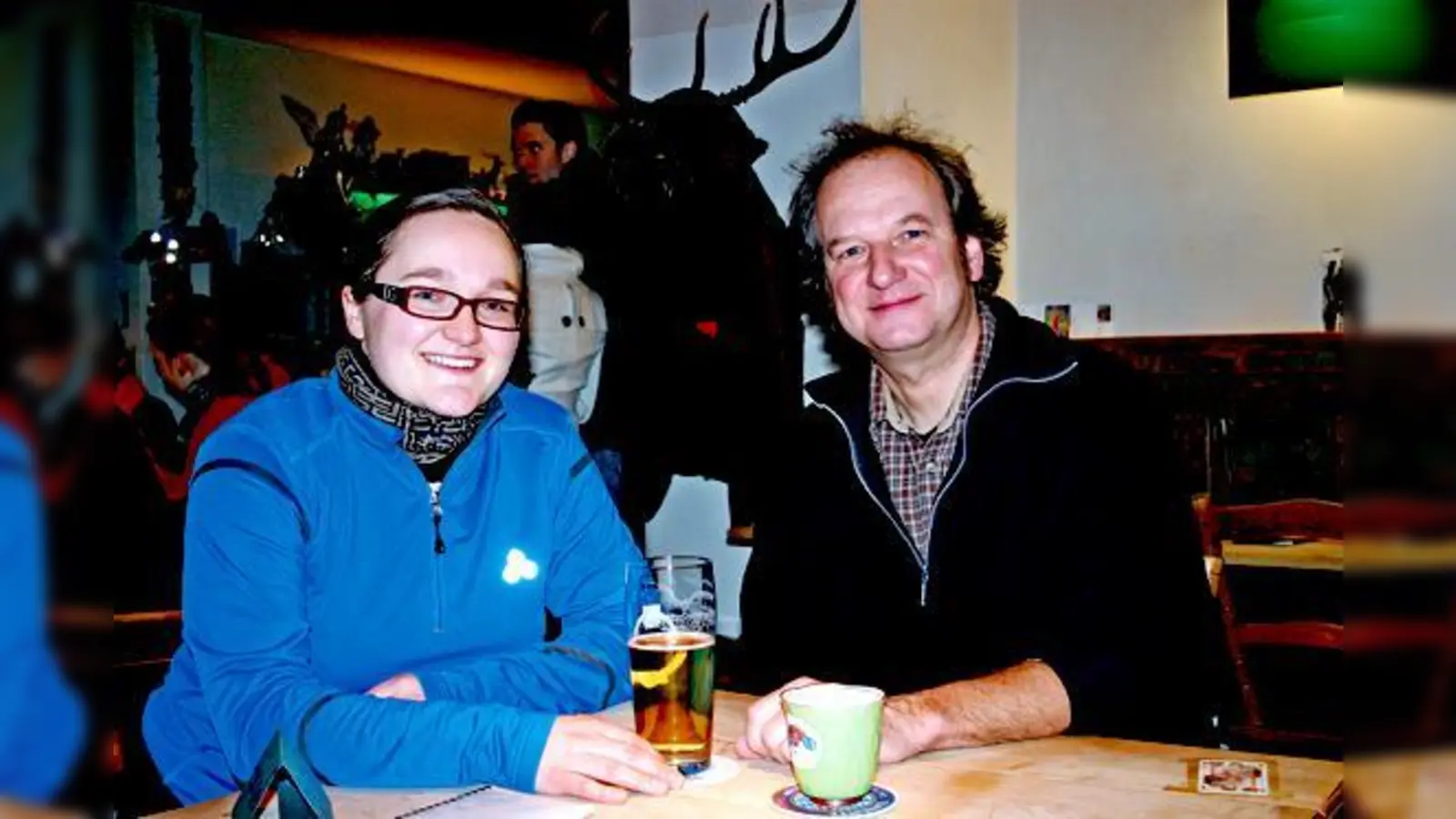 Beleben seit November 2012 die Singtradition in der Münchner Innenstadt wieder: Simone Lautenschlager und Josef Zapf.	 (Foto: scy)