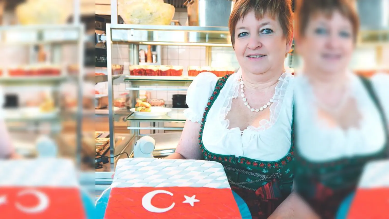 Ulrike Kleinle freut sich über die gelungene Aktion am Gymnasium Unterhaching.	 (Foto: hw)