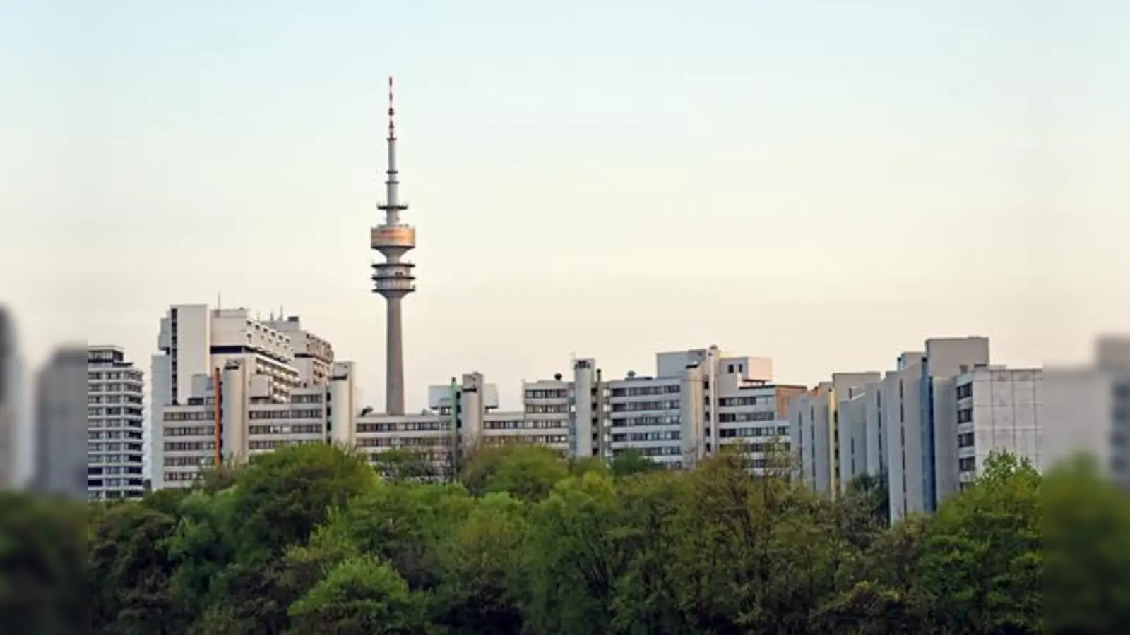 Ein futuristisches Stadtbild aus den Siebziger Jahren im Münchner Norden: Das Olympische Dorf 1972 lädt zum Tag des offenen Denkmals ein. 	 (Foto: dm)