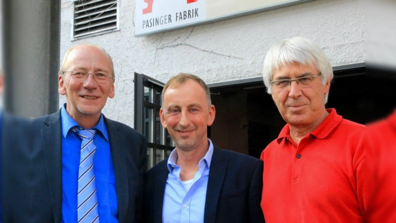 Kulturreferent Hans-Georg Küppers, Geschäftsführer Frank Przybilla sowie Ex-Sozialreferent Frieder Graffe (v.l.) waren die Festredner der Jubiläumsveranstaltung. (Foto: us)