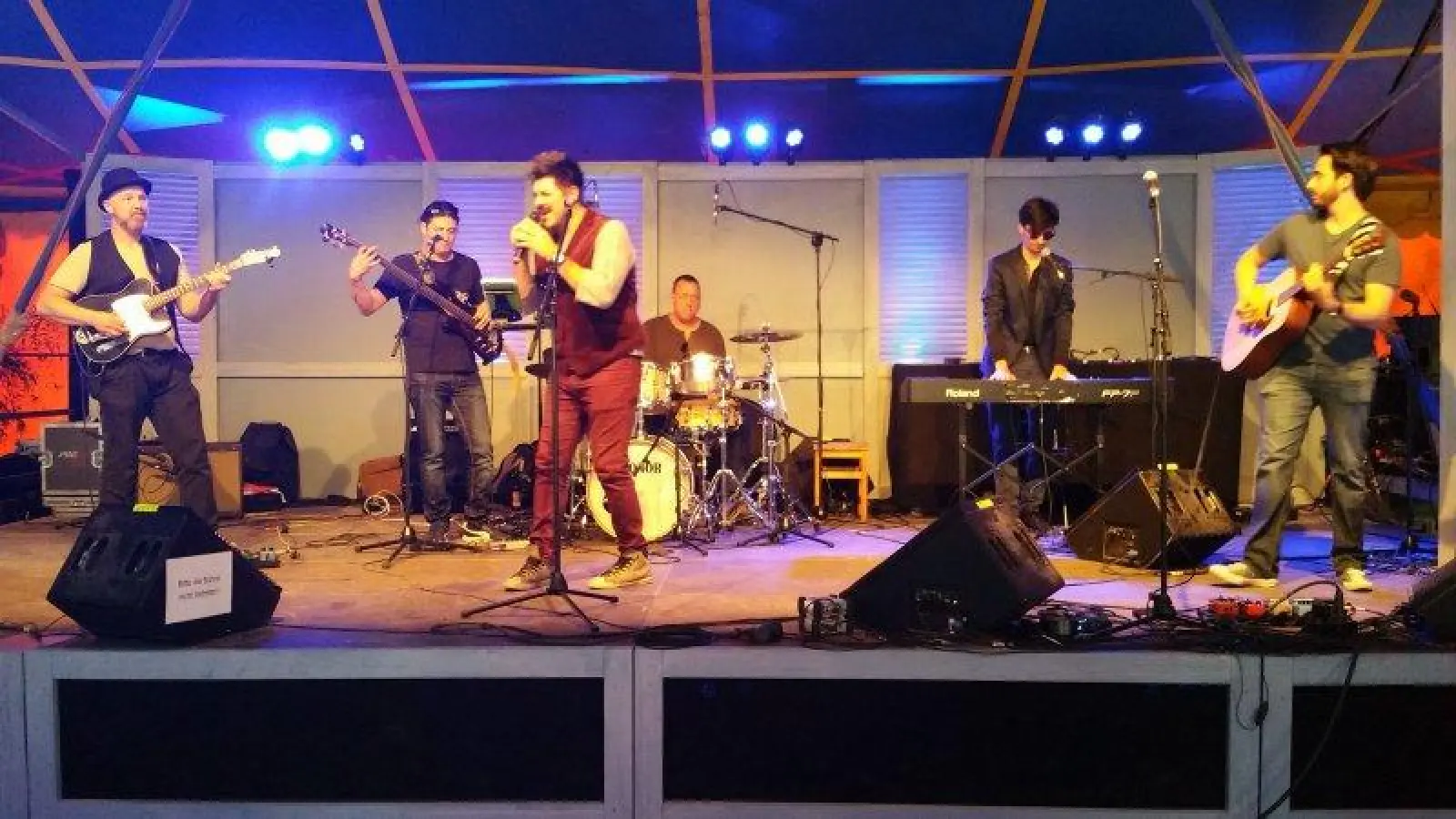 „Las Nueces“ haben den Neuhauser Bandcontest gewonnen. Sie spielen am Sonntag, 2. Juli, um 16.30 Uhr auch auf dem Bürgerfest, das rund um den Rotkreuzplatz stattfindet. (Foto: Wolfgang Schwirz)
