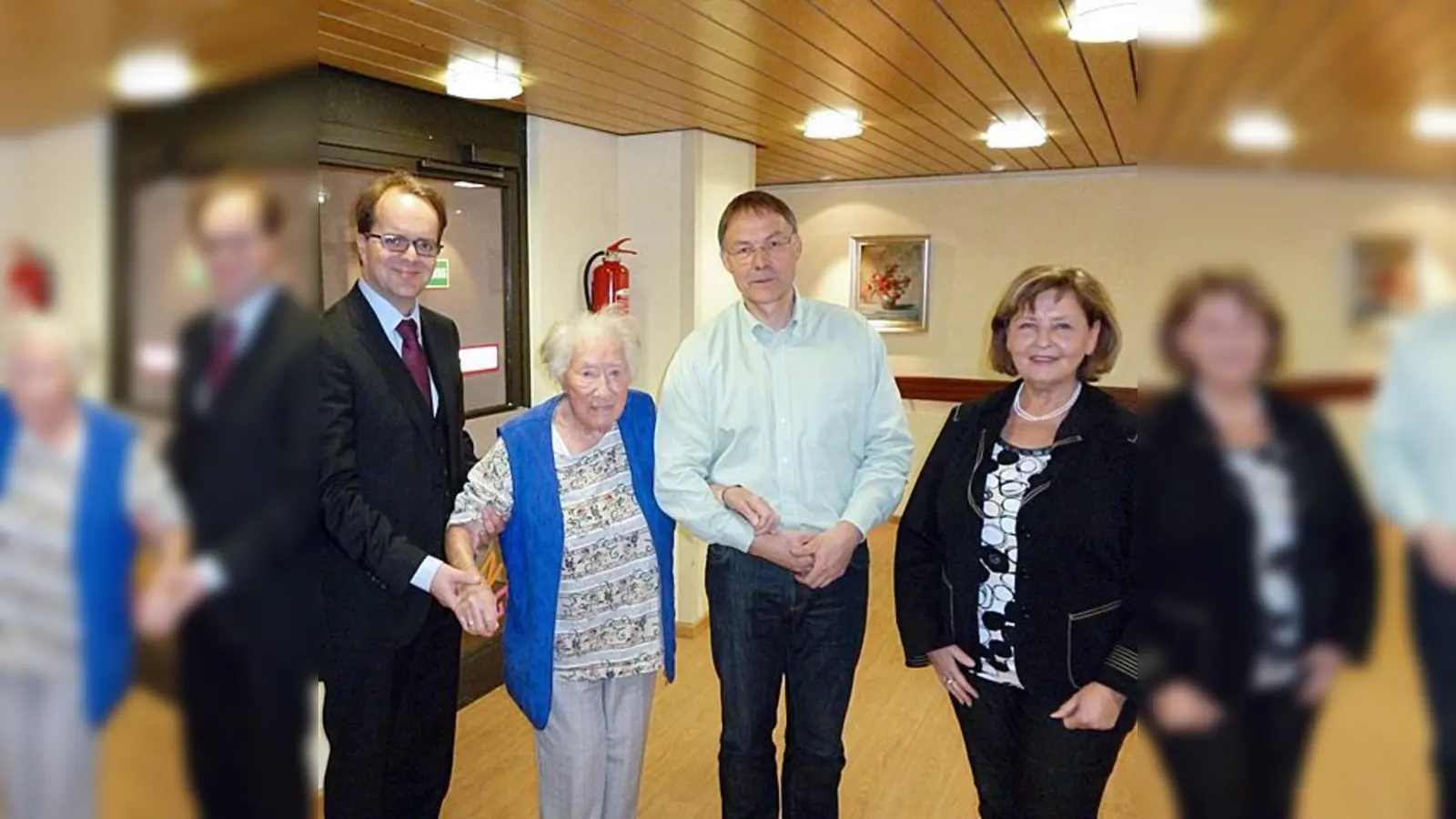 Auguste Ehard freute sich über den SPD-Delegationsbesuch zu ihrem 106. Geburtstag.	  (Foto: Privat)