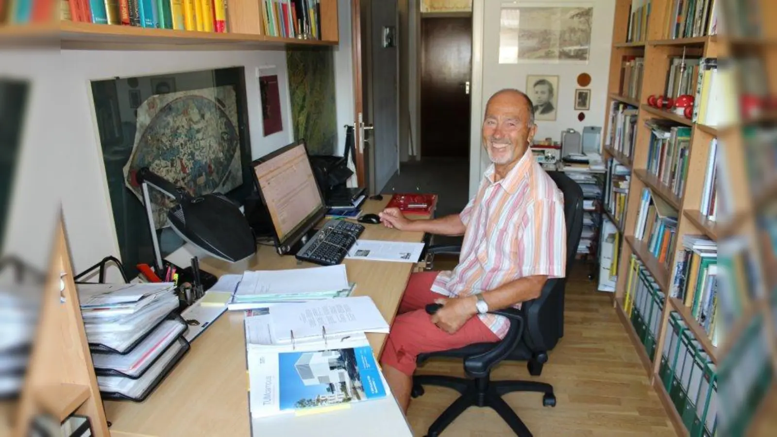 Dr. Walter Demmel ist Stadtteilhistoriker im 23. Stadtbezirk. (Foto: sb)