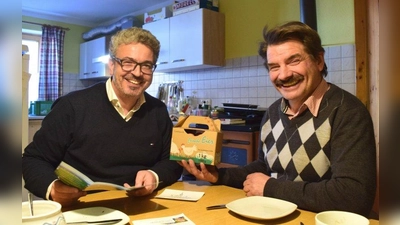 „Die Zeit vergessen” - Matthias Vilsmayer besuchte den Löfflerhof von Michael Friedinger. (Foto: Freie Wähler Starnberg)