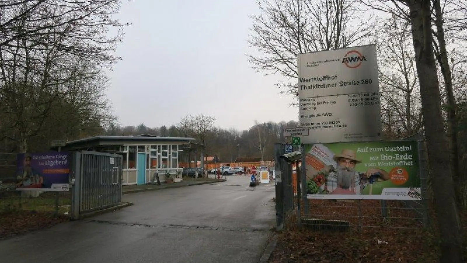 Der Sendlinger Wertstoffhof des Abfallwirtschaftsbetriebs München (AWM) befindet sich in der Thalkirchner Straße 260. (Foto: lsc)