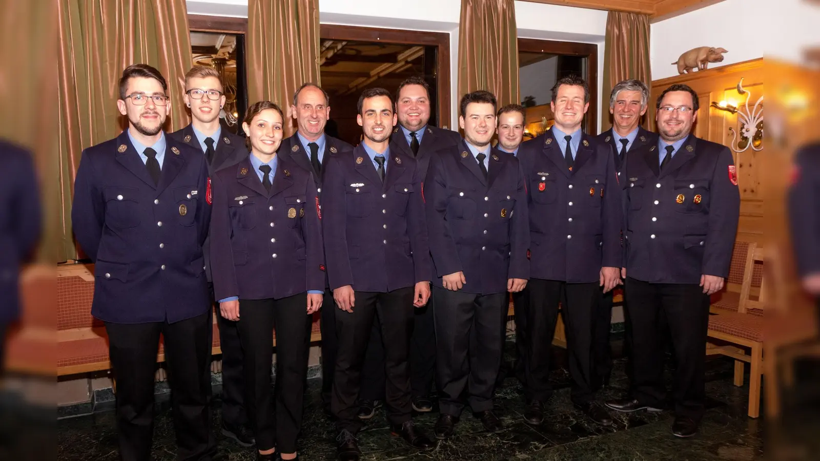 Bei der Jahreshauptversammlung wurden Kommandantur und Vorstand neu zusammengesetzt. (Foto: FFW Zorneding)
