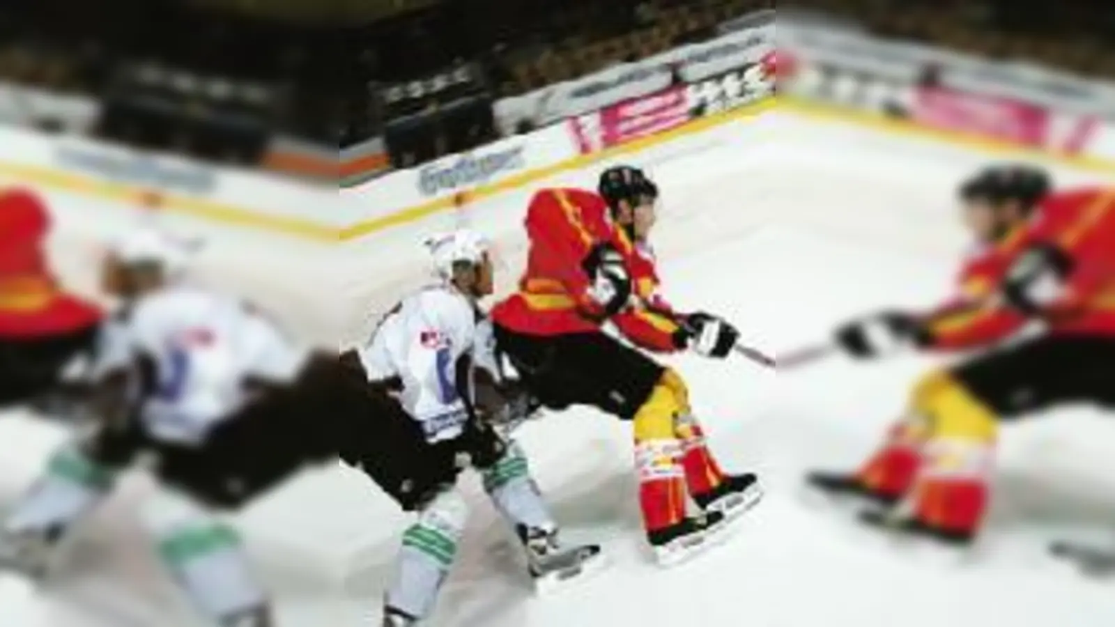 EHC  (Foto: Mit Kampf aus den Abstiegsrängen.)