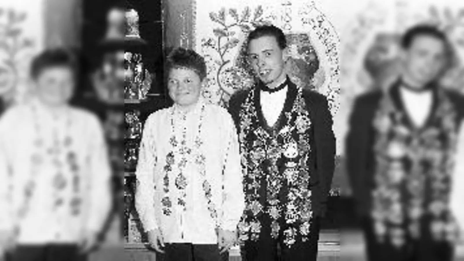 Jugendschützenkönig Markus Hacker und Schützenkönig Thomas Schwarzl.	 (Foto: Herbert Fischer)