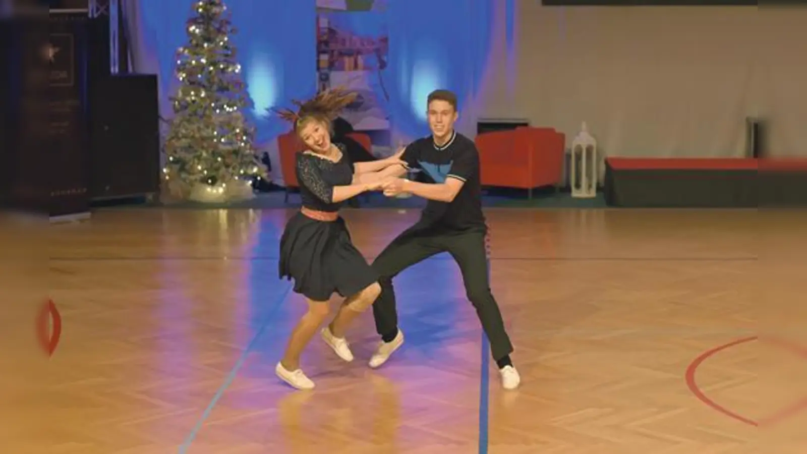 Die Weltranglistenersten Theresa Sommerkamp und Elian Preuhs überzeugten und holten Platz 1.	 (Foto: Boogie Magics)