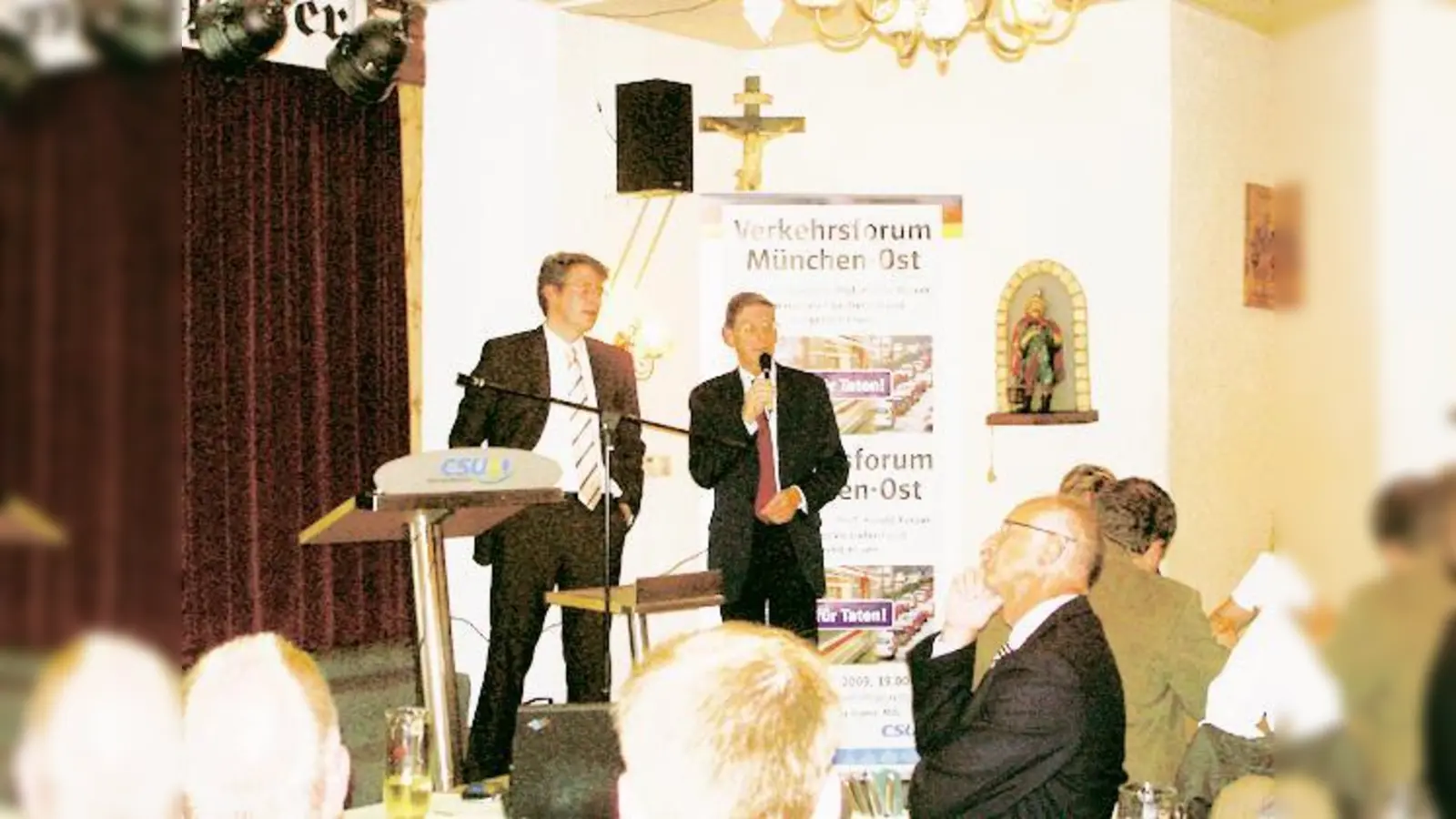 CSU-Landtagsabgeordneter Markus Blume (li.) hatte Prof. Harald Kurzak eingeladen. (Foto: Föll)