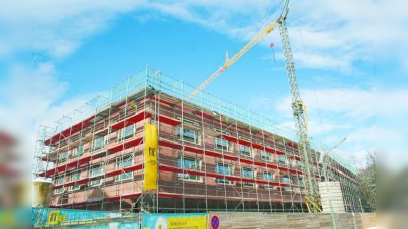 Der Innenausbau der neuen privaten christlichen Schule in der Riegerhofstraße wird mit Hochdruck vorangetrieben. (Foto: tg)
