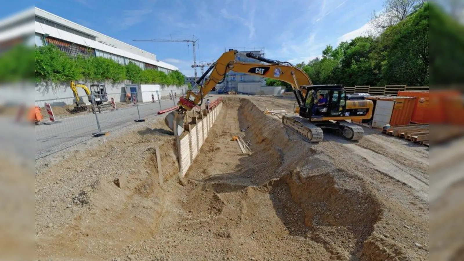 Die Baugrube am Bauernbräuweg (Foto: GEWOFAG/ Roland Weegen)