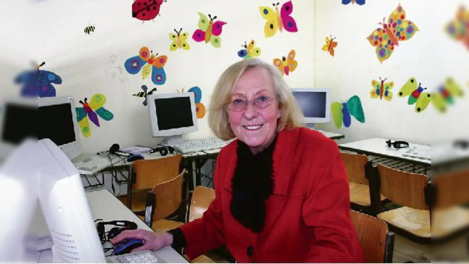 Verwinkelt ist der Bereich der Schüler-PC-Inseln in der Kirchheimer Grundschule an der Martin-Luther-Straße. Den ganz eigenen Charme der Räume einem Regelbau zu opfern, wäre für Schulleiterin Frauke Schubel ein »Trauerspiel«.  (Foto: ko)