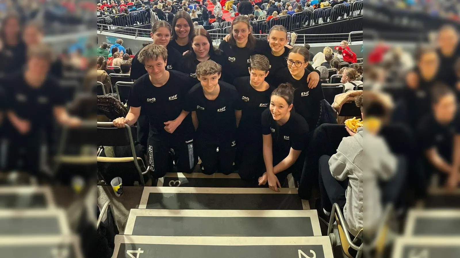 Bei der Trainerausbildung viel gelernt: v.l. Niels Dahlem, Paul Socin, Carina Pfänder, Ciaran Larkin, Johanna Beyer, Ronja Mannchen, Larissa Bischeltsrieder, Helene Lindig, Sophie Meindl und Paloma Rattenborg-Martinez. <br> (Foto: TSV Herrsching)