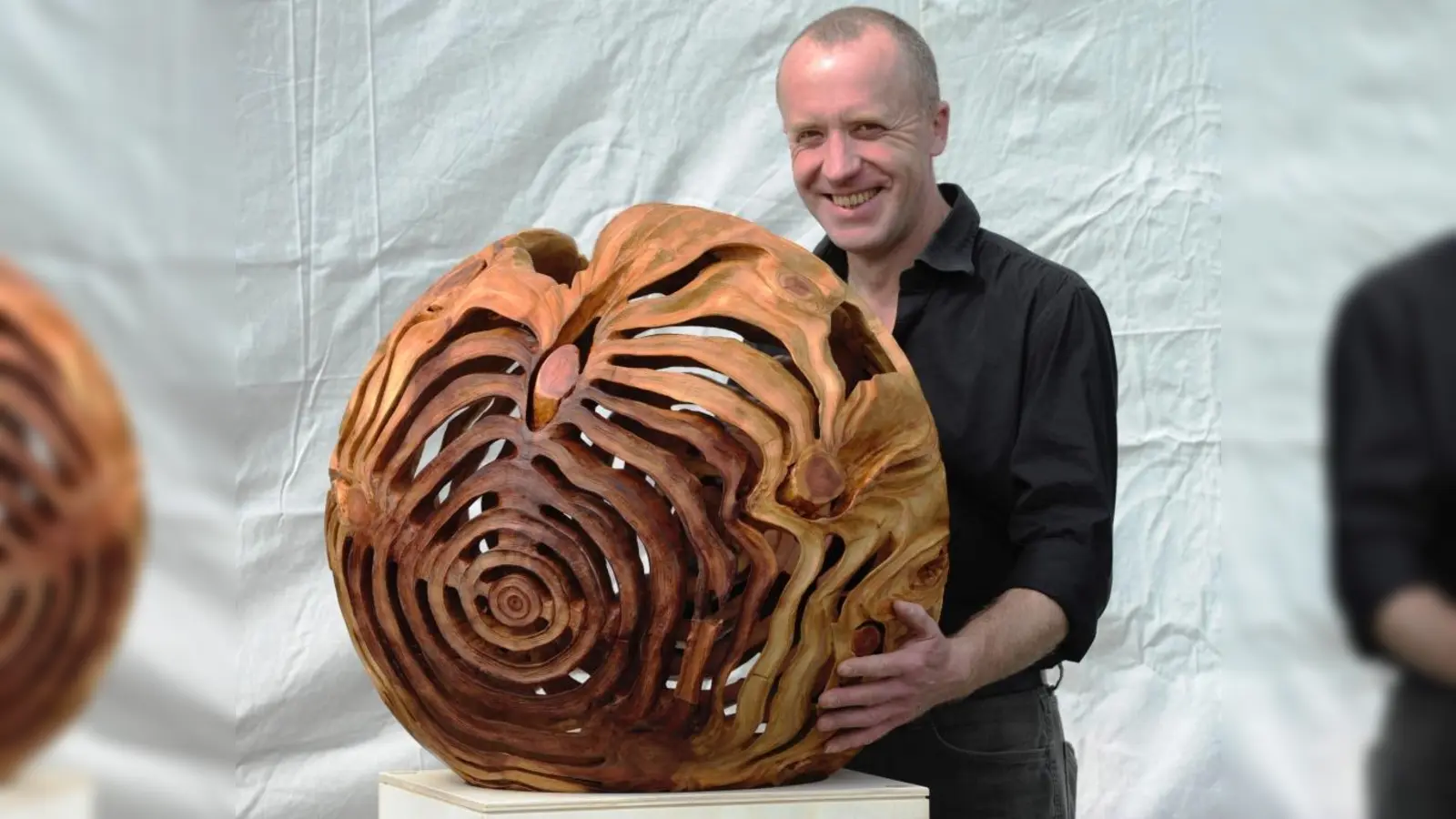 Kunstwerk des Rettenbacher Holzkünstlers Bernhard Schmid.  (Foto: MWU)