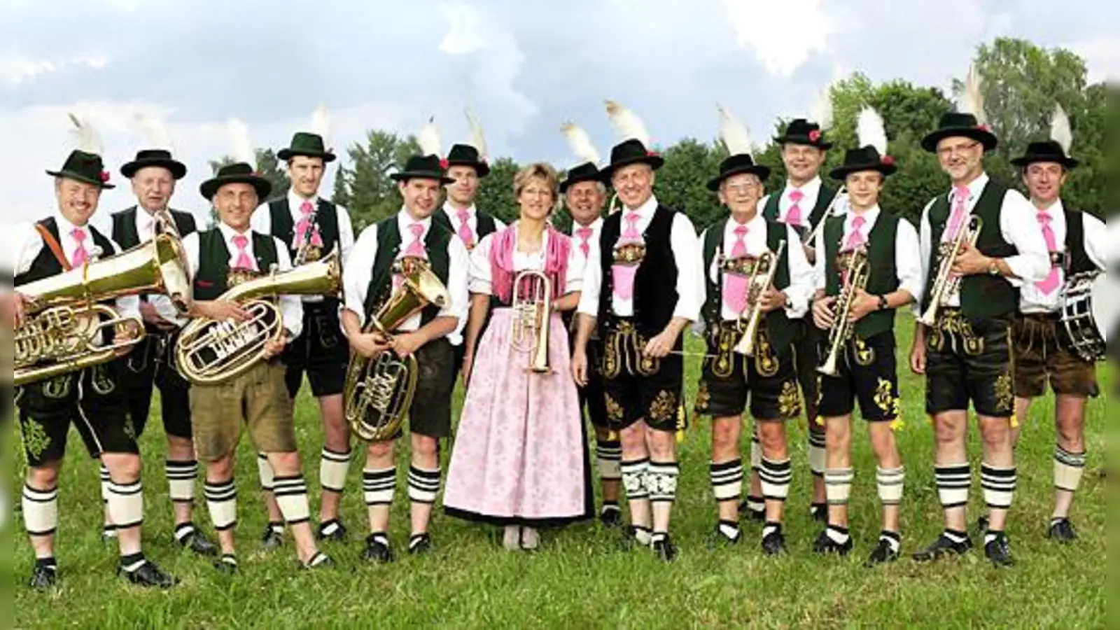 Adi Stahuber und seine Isartaler Blasmusik gehören zu den zahlreichen Musikgruppen, die beim Bürgerfest auftreten. 	 (Foto: VA)