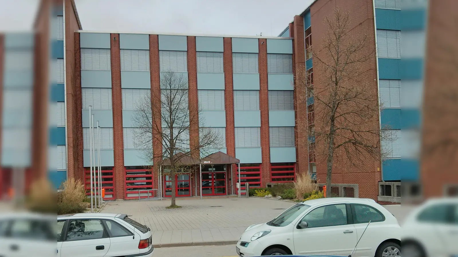 Im Humboldt-Gymnasium Vaterstetten gab es einen kleinen Brand. (Foto: Klinglton358, CC BY-SA 3.0)