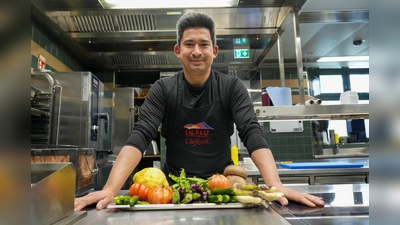 Der 3-Sterne-Koch Tohru Nakamura übernimmt die Schirmherrschaft für den Workshop „Cook Mal” beim Lilalu-Sommerferienprogramm.  (Foto: © Gregor Mahringer)