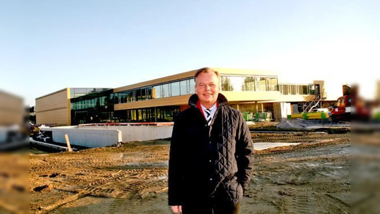 Bereits zum nächsten Schuljahr wird das Grünwalder Gymnasium seine Pforten öffnen, berichtete Bürgermeister Jan Neusiedl.	 (Foto: hol)
