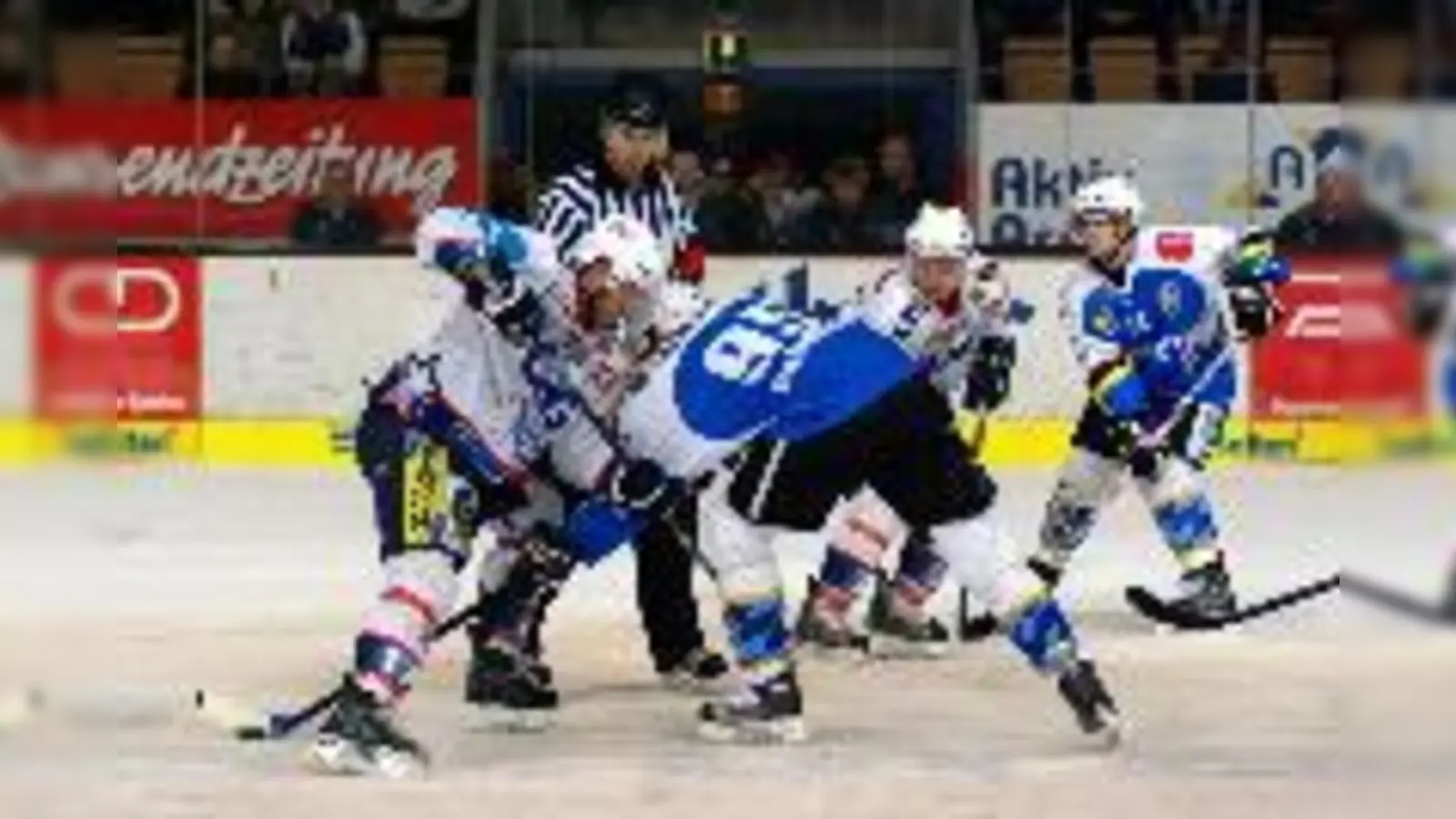 Blutleer und kraftlos ließ sich der EHC von Ravensburg vom Feld schieben. Eine beeindruckend schwache Leistung.  (Foto: hh-muc)