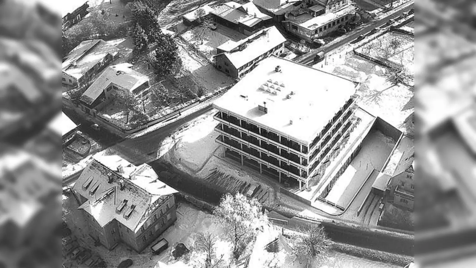 Das neue Rathaus wurde 1969 eingeweiht  ein Sinnbild für den Wandel.  (Foto: Gemeindearchiv)