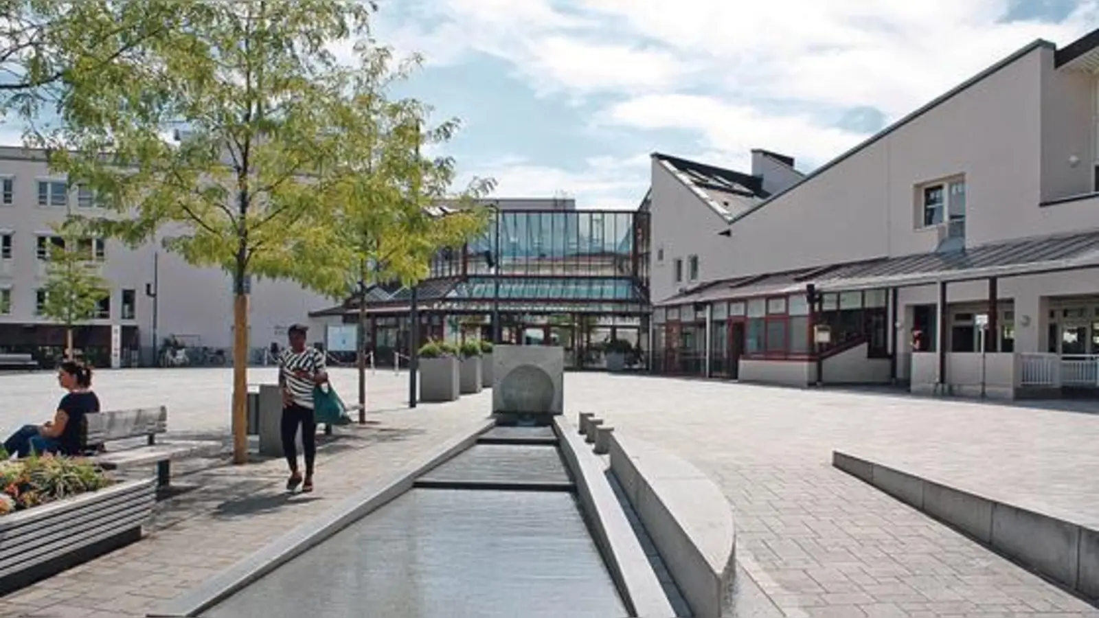 Unterschleißheim gehört im Kreis zu den »Top Ten«. Aber der Rückgang bei den Steuereinnahmen beschäftigt die Köpfe im Rathaus.	 (Foto: kw)