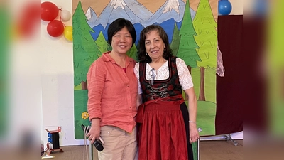 Ein Dream-Team: Dr. Wengping Tang und Gemeinderätin Inci Ahmad hatten das Fest der Nationen ausgerichtet. (Foto: hw)
